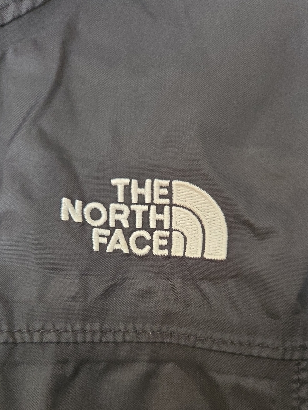The North Face Girls Black Packable Rain Jacket with Hood Size Large 14/16 - Picture 4 of 8
